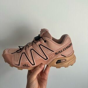 Salomon Women's Blush Athletic Shoes